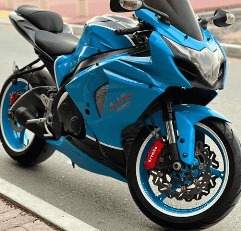 
								2014 Suzuki GSX-R1000 full									