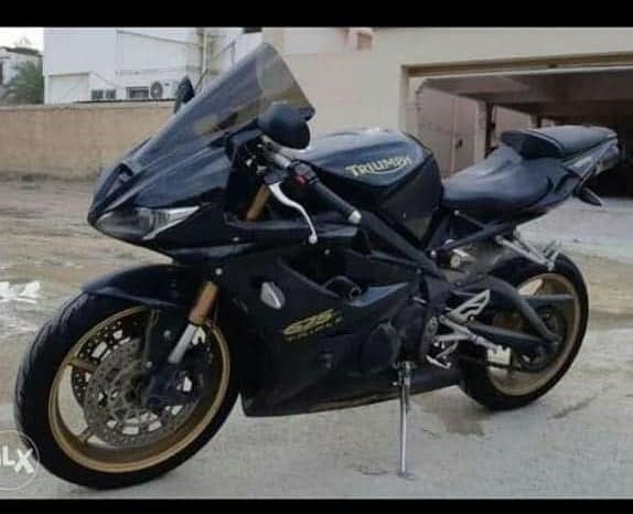 
								2011 Triumph Daytona 675 full									