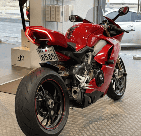 
								2018 Ducati Panigale V4 S full									